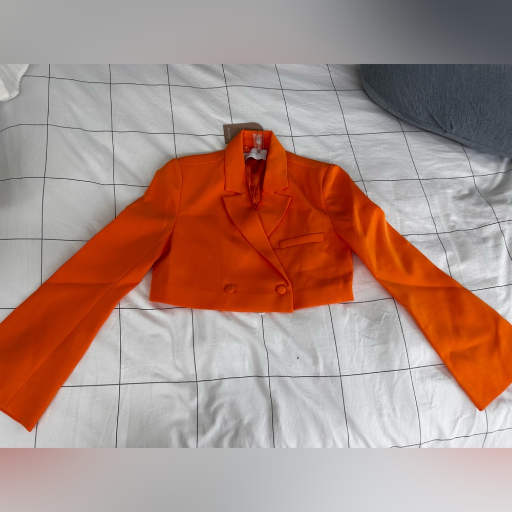 Cropped blazer
